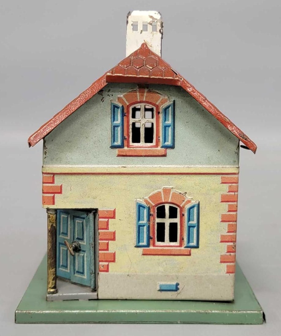 Prewar Bing O gauge tin house (1 of 7)