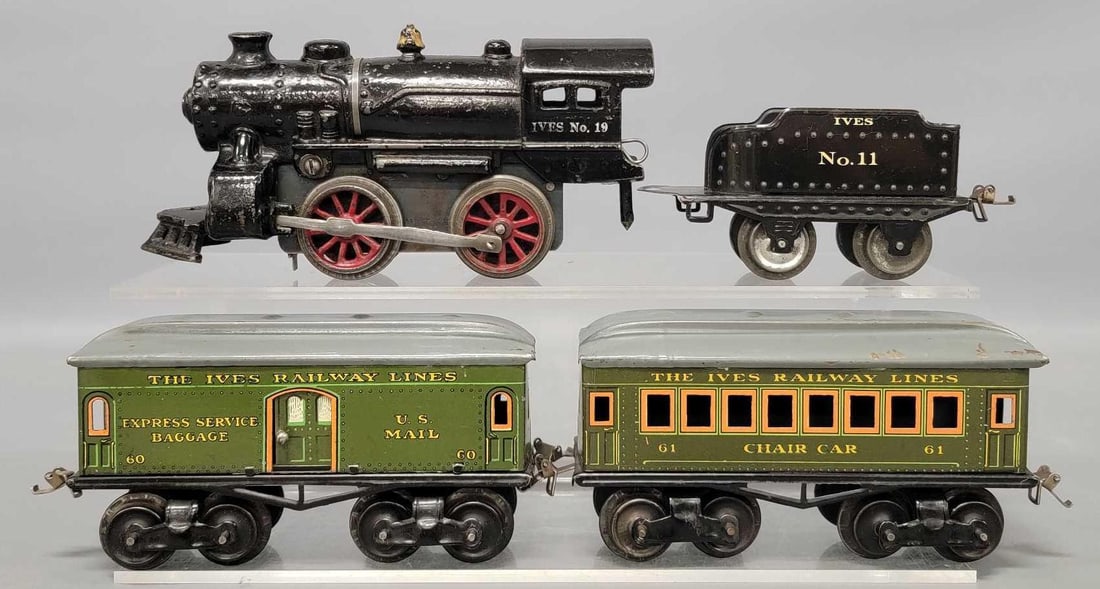 Ives O gauge passenger set with No. 19 cast iron steam locomotive (1 of 6)