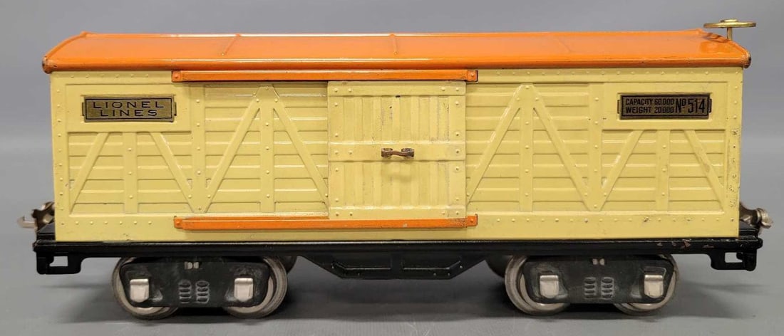 Lionel prewar standard gauge 514 box car (1 of 6)