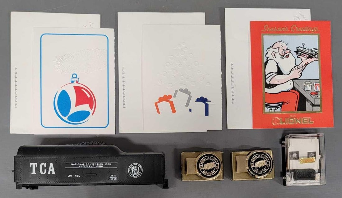 Group of TCA items and three Lionel Christmas cards to Les Gordons Trains #379 (1 of 15)