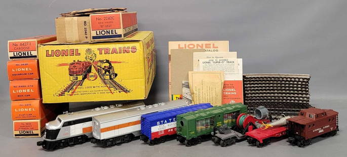 Fantastic unrun boxed Lionel postwar O 2537W New Haven F-3 diesel freight set: Fantastic unrun boxed Lionel postwar O 2537W New Haven F-3 diesel freight set. Set consists of 2242 P and 2242T New Haven F-3 diesel locomotive A and B units, 6464-275 State of Maine box car, 3435 aqu