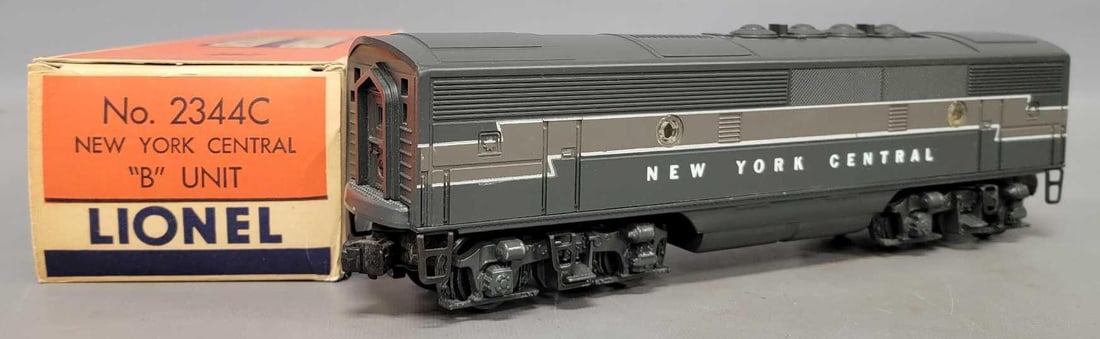 Gorgeous Lionel postwar O 2344C New York Central B unit in brick original box (1 of 12)