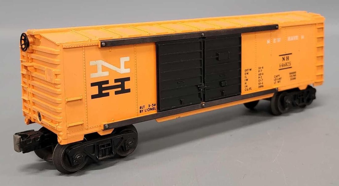 Unrun Lionel postwar O 6468-25 white over yellow New Haven automobile car: Unrun Lionel postwar O 6468-25 white over yellow New Haven automobile car. Car is dark on one side and slightly faded on the opposite, C7 as seen in the photos.