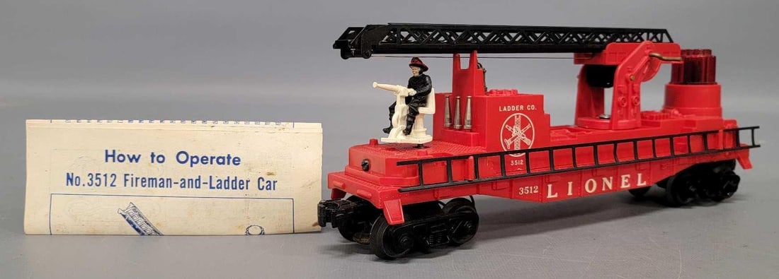 Unrun Lionel postwar O 3512 operating fireman and ladder car: Unrun Lionel postwar O 3512 operating fireman and ladder car, C8 with a nice figure and all three nozzles as seen in the photos.