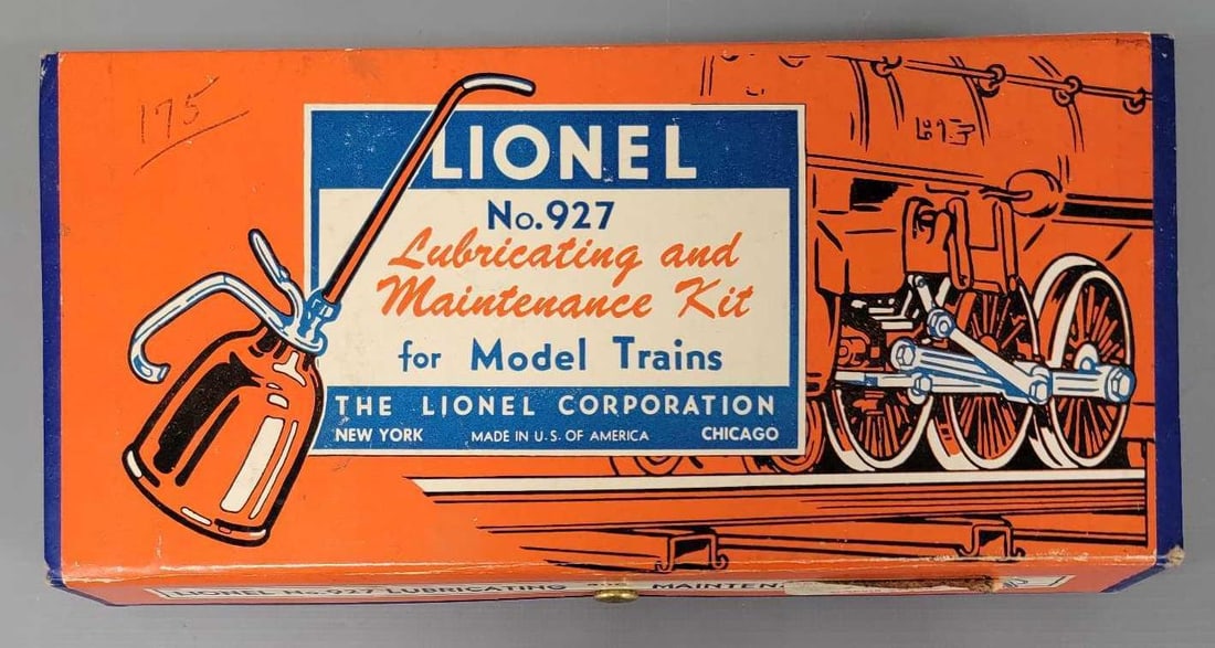 Minty unused Lionel postwar O 927 lubricating and maintenance kit (1 of 7)