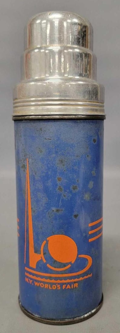 1939 New York Worlds Fair Thermos Bottle (1 of 7)