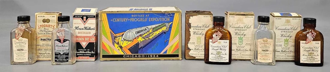 1934 Chicago World's Fair Hiram Walker 1/10 pint Canadian Club Stodart's Hiram Walker in OB (1 of 10)