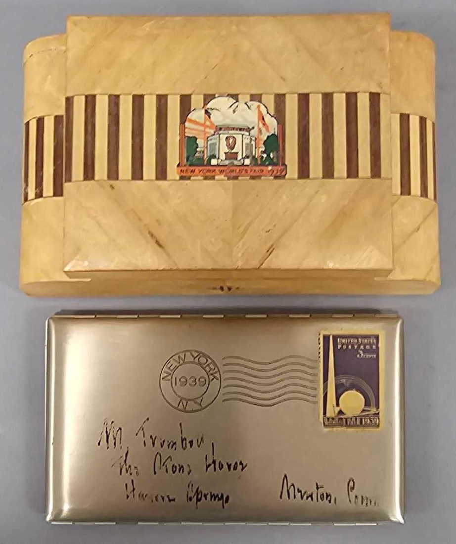 1939 New York World's Fair Cigarette holder and trinket box (1 of 11)