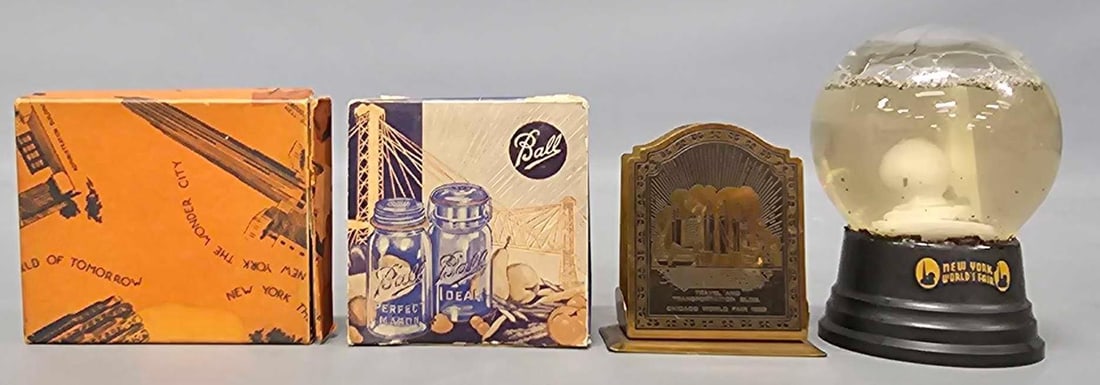 Group of mixed 1933 Chicago World's Fair and 1939 New York World's Fair memorabilia (1 of 9)