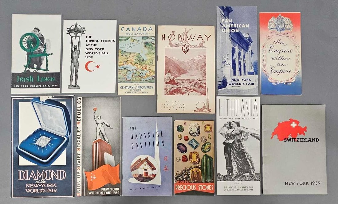Group of mixed memorabilia from 1939 New York World's Fair ephemera etc (1 of 5)