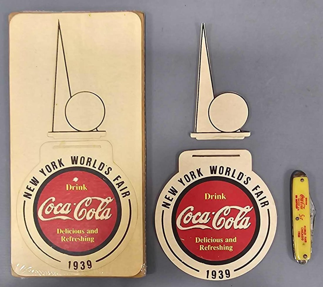 1939 New York World's Fair  Coca Cola drink coasters and table display and pocket knife (1 of 7)