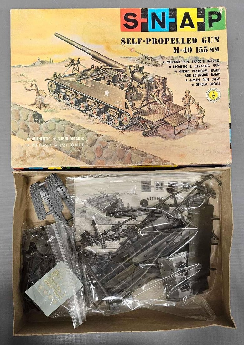 SNAP 1:40 Self-Propelled Gun M-40 155mm kit 151: SNAP 1:40 Self-Propelled Gun M-40 155mm kit stock number 151 This is an open box, sealed bag kit with all parts accounted for and an original instruction sheet Mint unbuilt as seen in the photos.
