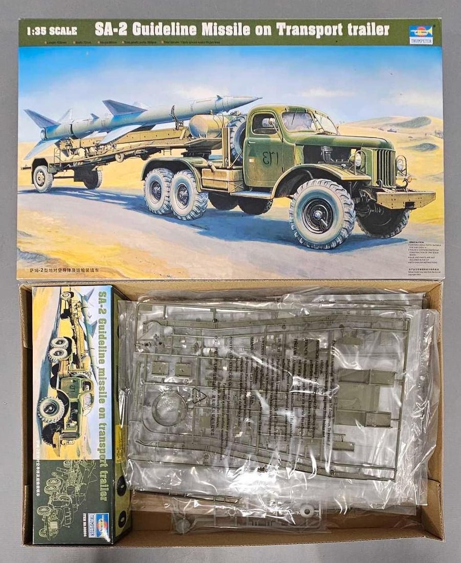 Trumpeter 1:35 SA-2 Guideline Missile on Transport trailer kit 00204 (1 of 9)