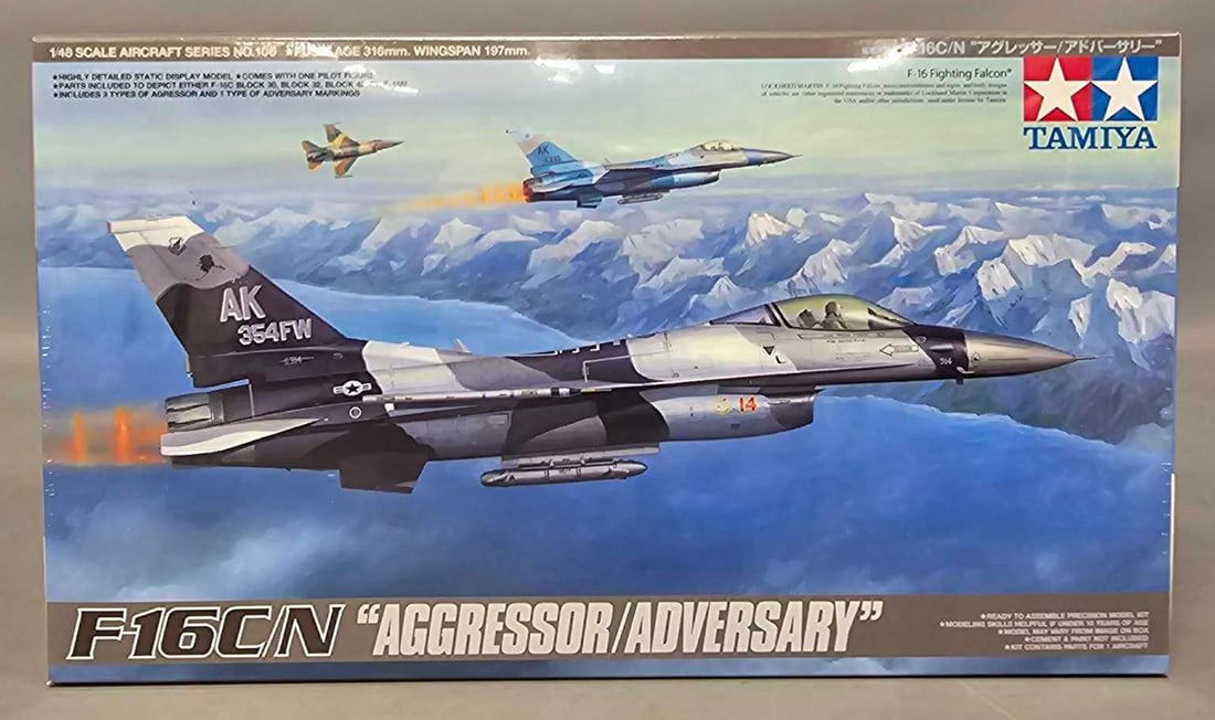 Factory sealed Tamiya 1:48 F-16 C/N kit 4400 (1 of 6)