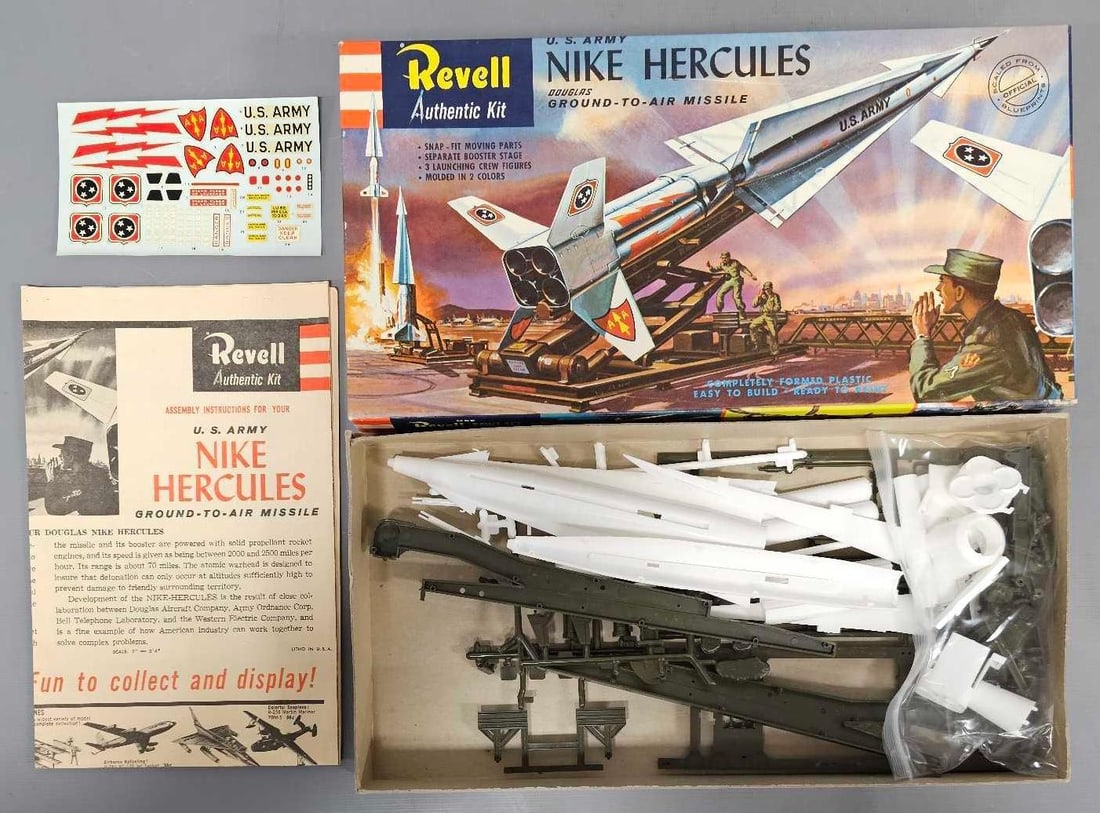Revell 1:40 Nike Hercules Ground to Air Missile kit 149 (1 of 7)