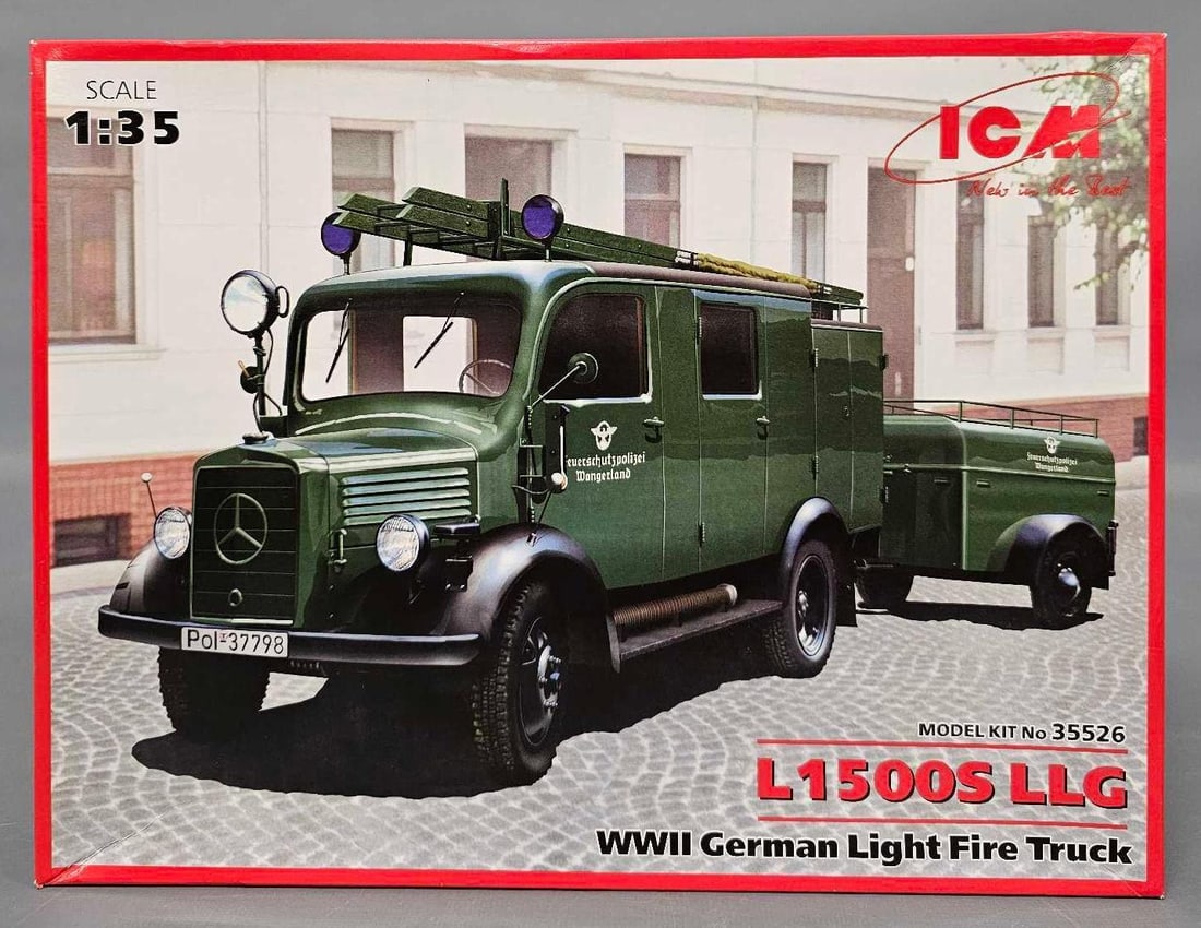 ICM 1:35 L1500S LLG WWII German Light Fire Truck kit 35526 (1 of 7)