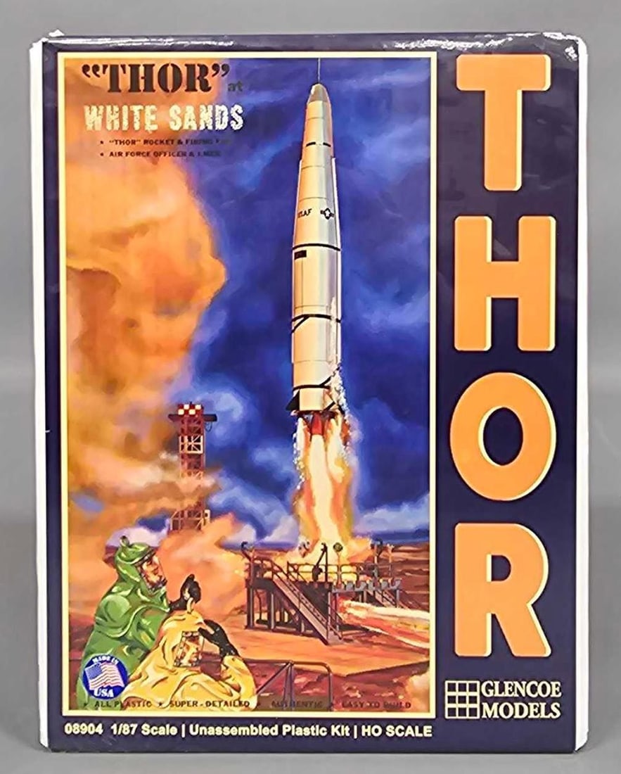 Factory sealed Glencoe Models 1:87 Thor White Sands kit 08904 (1 of 6)
