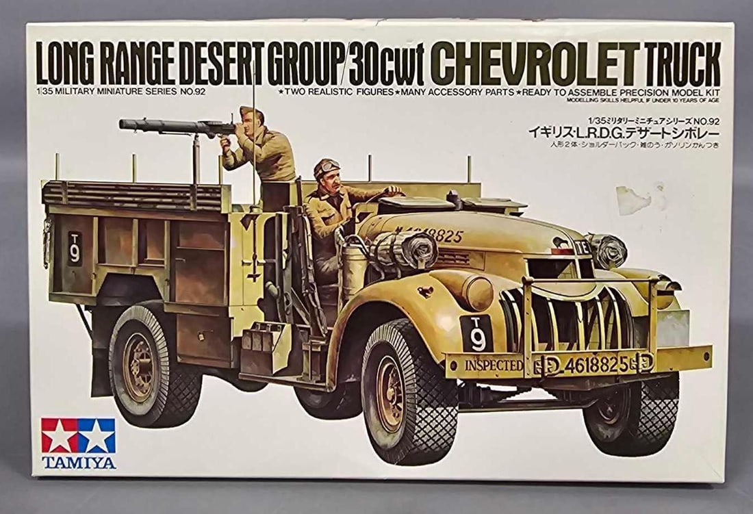 1:35 Tamiya Long Range Desert Group/30CWT Chevrolet Truck kit 3592 (1 of 5)