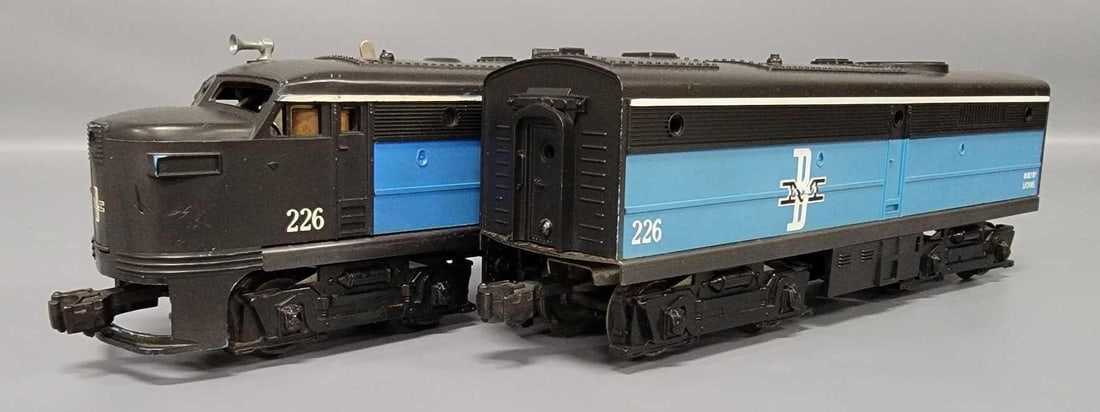 Lionel postwar O 226 Boston & Maine Alco AB set: Lionel postwar O 226 Boston and Maine Alco AB set, shows very light run time and is C6-7 as seen in the photos.