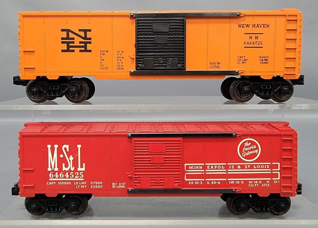 Unrun Lionel postwar O 6464 -525 Minneapolis & St. Louis and -725 New Haven box cars (1 of 6)