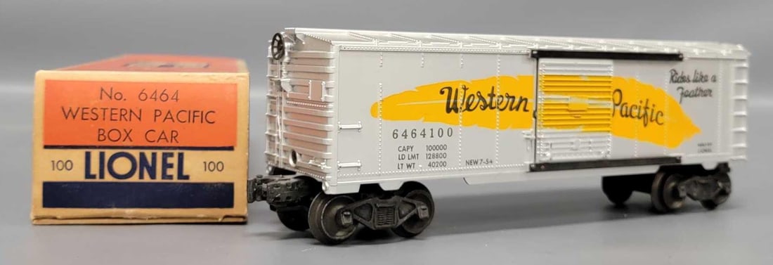 Unrun Lionel postwar O 6464-100 Western Pacific box car in original box (1 of 10)