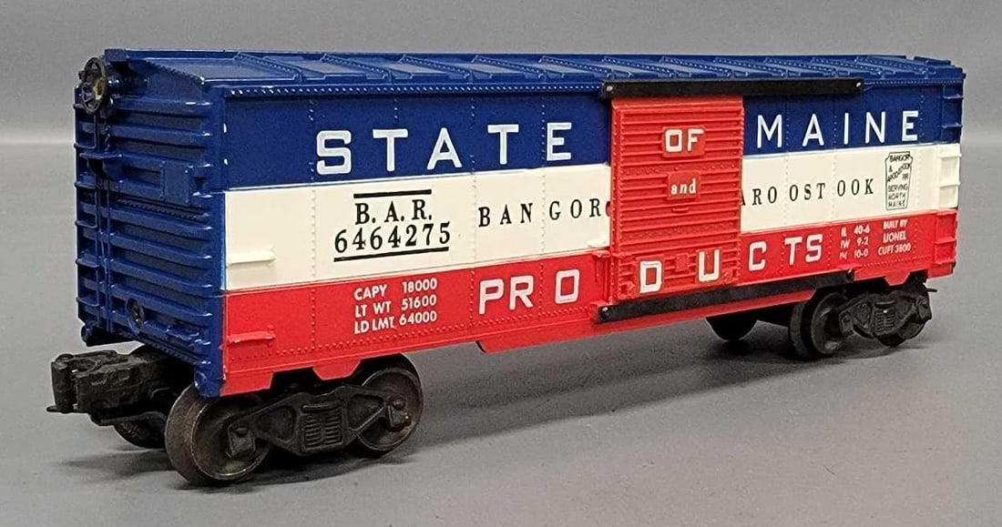 Unrun Lionel postwar O red door 6464-275 State of Maine box car: Unrun Lionel postwar O red door 6464-275 State of Maine box car, C8 as seen in the photos.