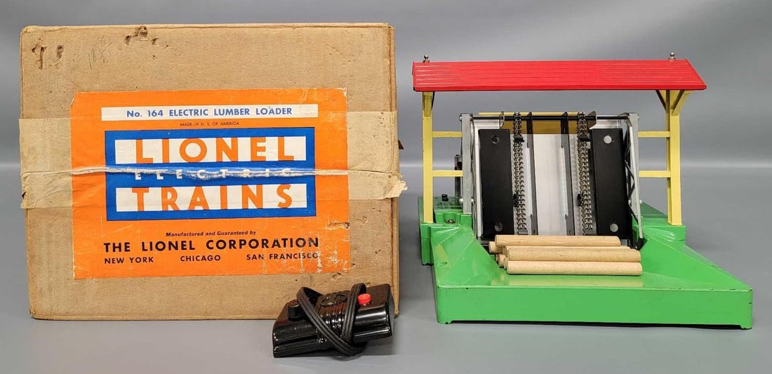 Lionel postwar O 164 lumber loader in original box (1 of 9)