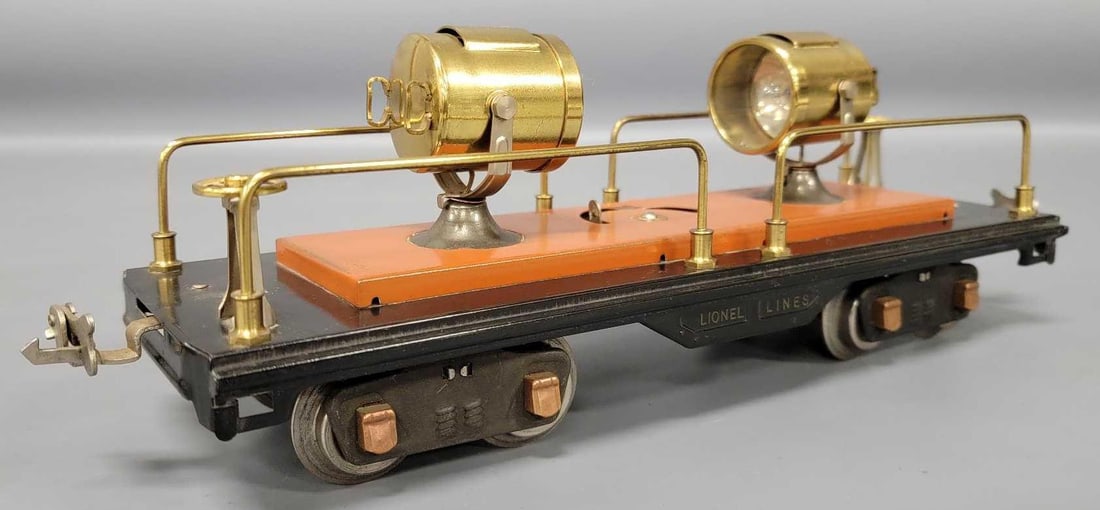 Lionel prewar standard gauge 520 searchlight car: Lionel prewar standard gauge 520 searchlight car, C7-8 as seen in the photos.