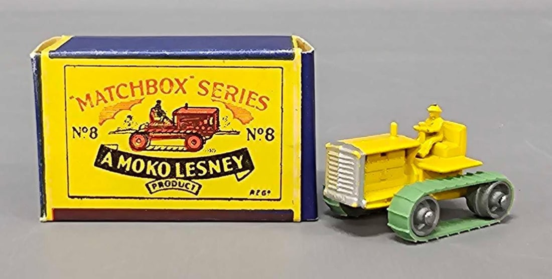 Moko Lesney Matchbox 8 Dozer in a B1 box (1 of 11)