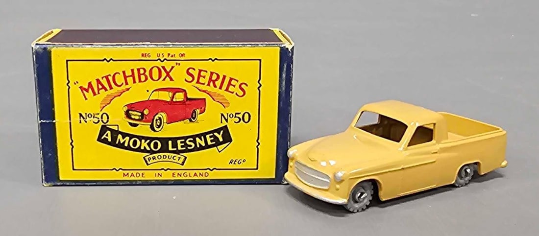 Moko Lesney Matchbox 50 Commer Pick-up MK VIII in a B3 box (1 of 11)
