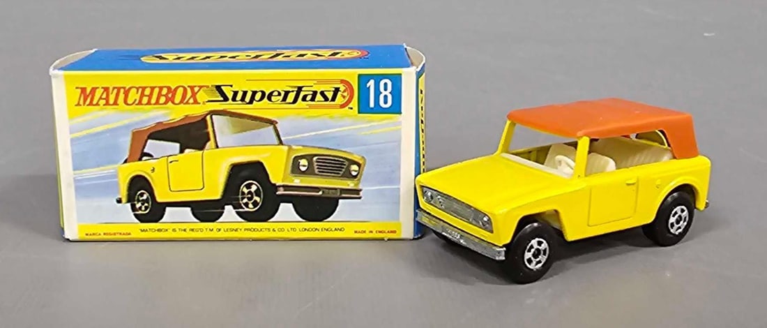 Matchbox Superfast 1/18 scale Field Car in F1 box (1 of 11)