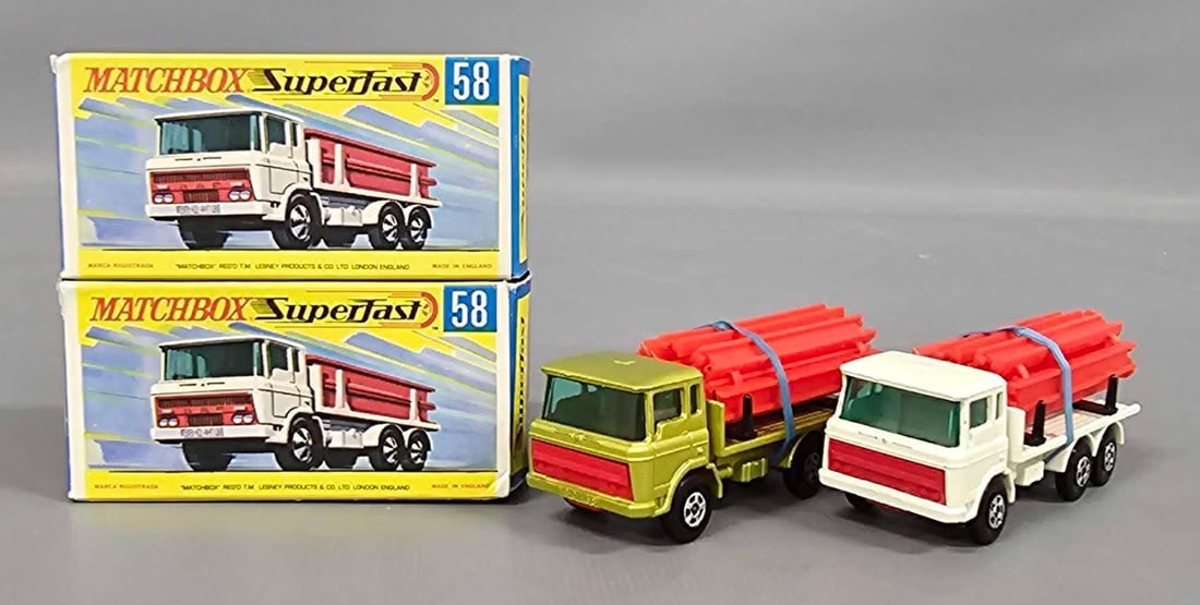 Matchbox transitional Superfast 58 two Daf Girder Trucks in F1 box (1 of 11)