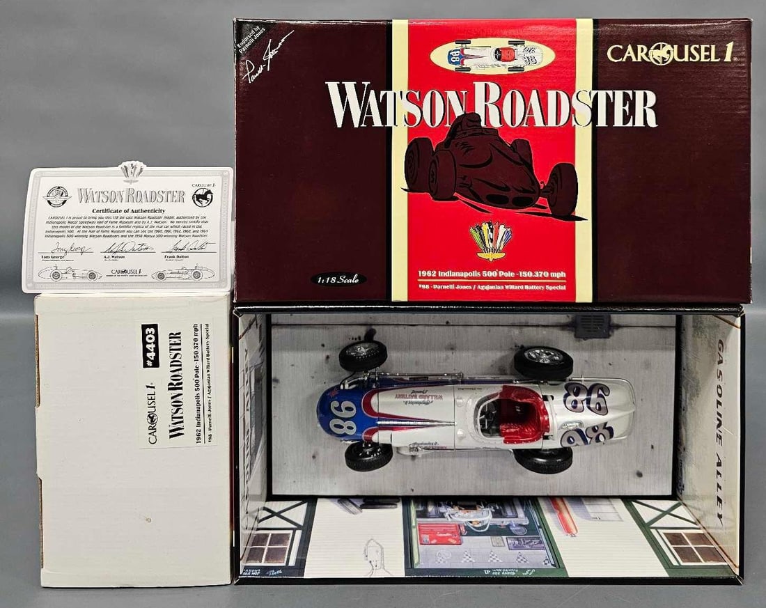 Carousel 1 1962 1/18 Indy 500 Watson Roasdster Parnelli Jones in original box (1 of 14)
