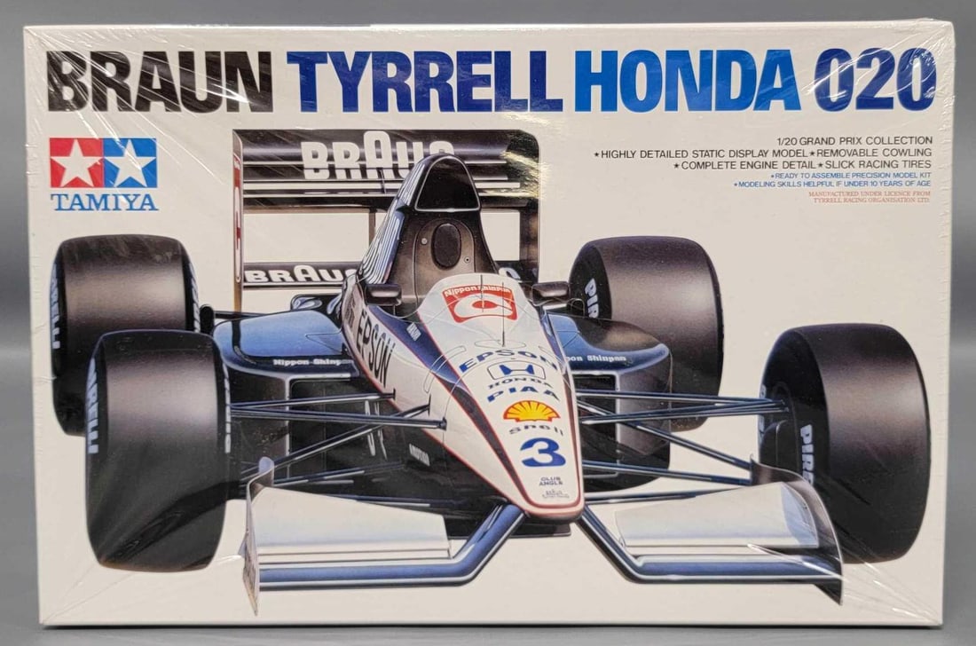 Tamiya 1/20 Braun Tyrrell Honda 020 kit 20029 in original box: Tamiya 1/20 scale Braun Tyrrell Honda 020 kit stock number 20029 in open box with all plastic parts accounted for in factory sealed bags, but no decals, in near mint condition as seen in the photos.
