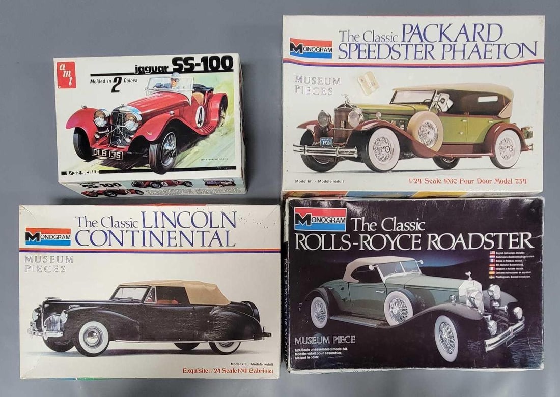 Four AMT and Mongram classic cars 1/32 and 1/24 in original box kits 2023 2307 8206 2300 (1 of 9)