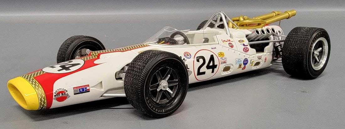 Replicarz 1/18 Lola T90 Assembled Car Die Cast kit R18025 (1 of 9)