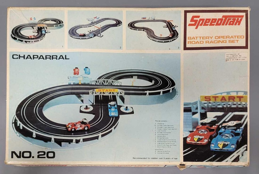 Willis Import Speedtrax battery operated road racing set in original box (1 of 10)