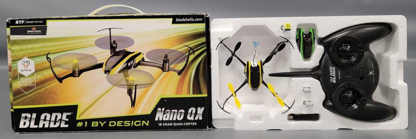 Horizon Hobby Blade Nano QX drone in original box (1 of 12)