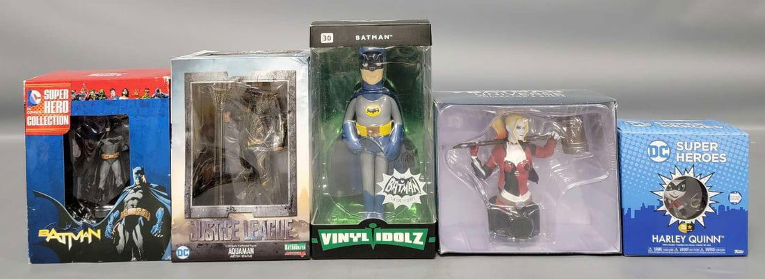 Five Super Heroes Batman Superman Aquaman in original boxes (1 of 5)