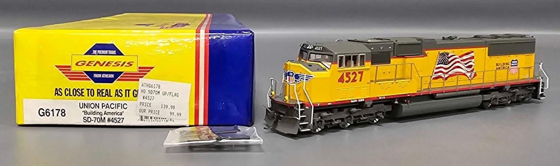 Athearn Genesis HO Union Pacific Building America SD-70M diesel locomotive in OB (1 of 11)