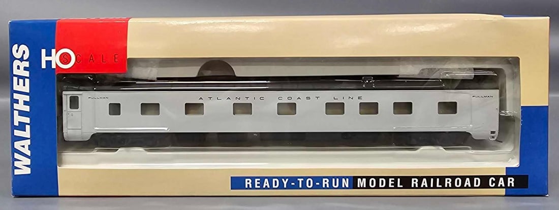 Walthers Pullman-Standard Sleeper Car in OB (1 of 6)