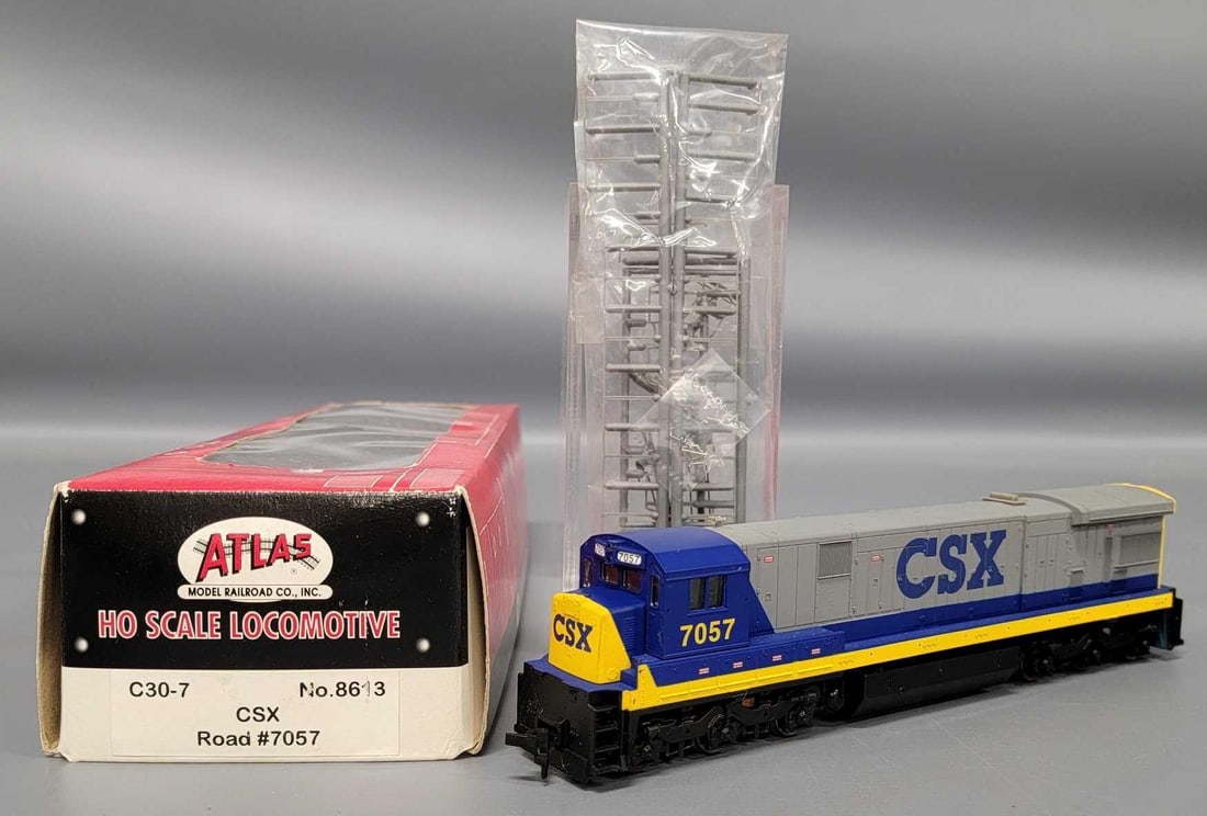 Atlas HO CSX diesel locomotive in OB: Atlas HO 6-6 CSX Road No 7057 C9/10 diesel locomotive unrun in a very good original box as seen in the photos.