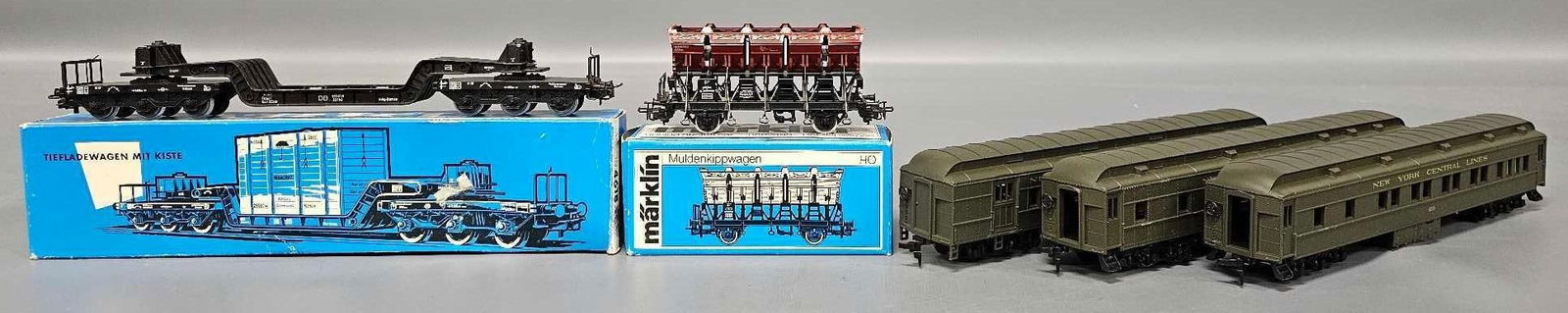 Two Marklin HO freight cars in original boxes plus three New York Central passenger cars (1 of 11)