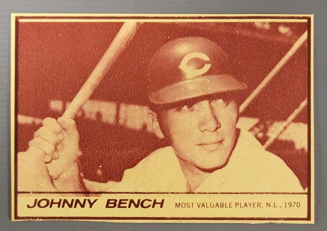 Fantastic original 1971 Milk Duds Johnny Bench HOF: Fantastic original 1971 Milk Duds Johnny Bench HOF, a great looking card with a complete border and no creases. Ready to go to PSA as seen in the photos.