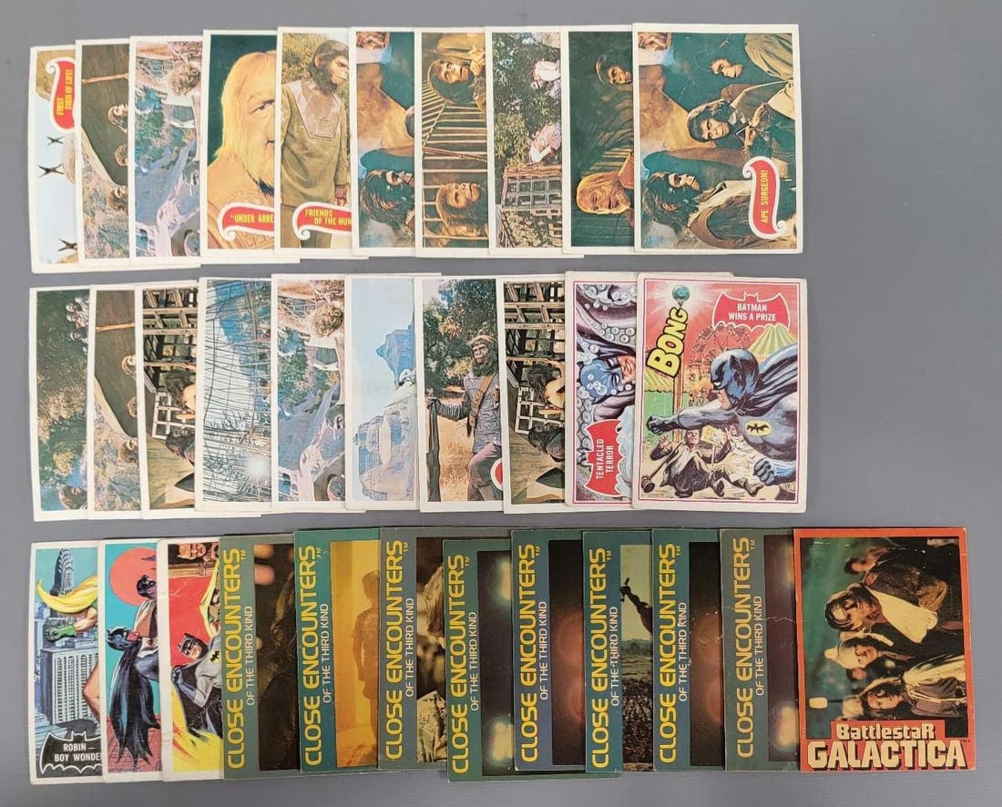 Mixed group of non sports cards POTA Batman etc: Mixed group of non sports cards to include eleven Planet of the Apes, five Batman , eight Close Encounters of the Third Kind and one Battlestar Galactica