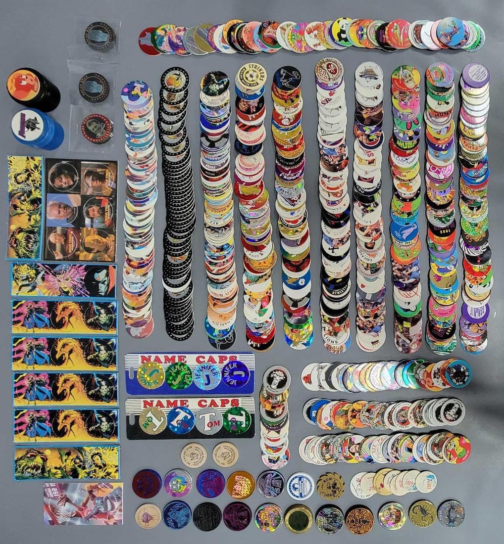 Huge collection of vintage Milk Caps Slammers Pogs (1 of 8)