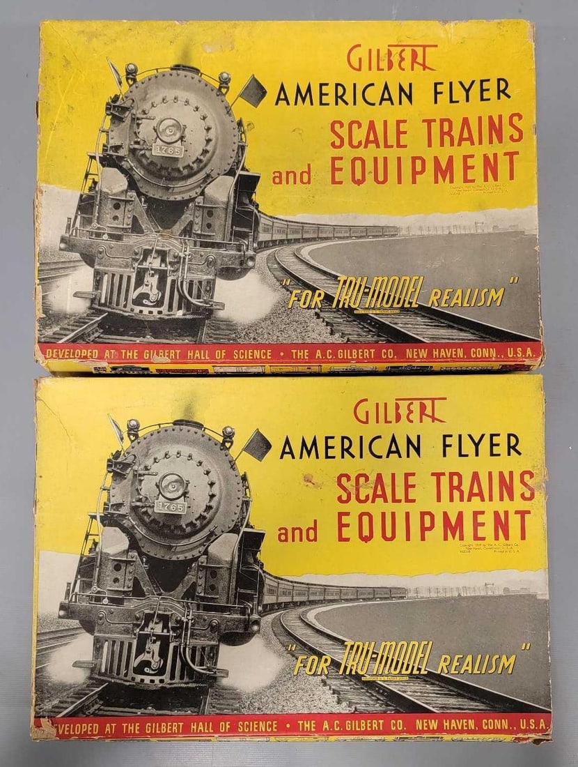 American Flyer prewar HO New Haven 133 baggage and 135 passenger cars in original boxes: American Flyer prewar HO New Haven 133 baggage and 135 passenger cars in original boxes, both cars are C7 in good to very good original boxes as seen in the photos.