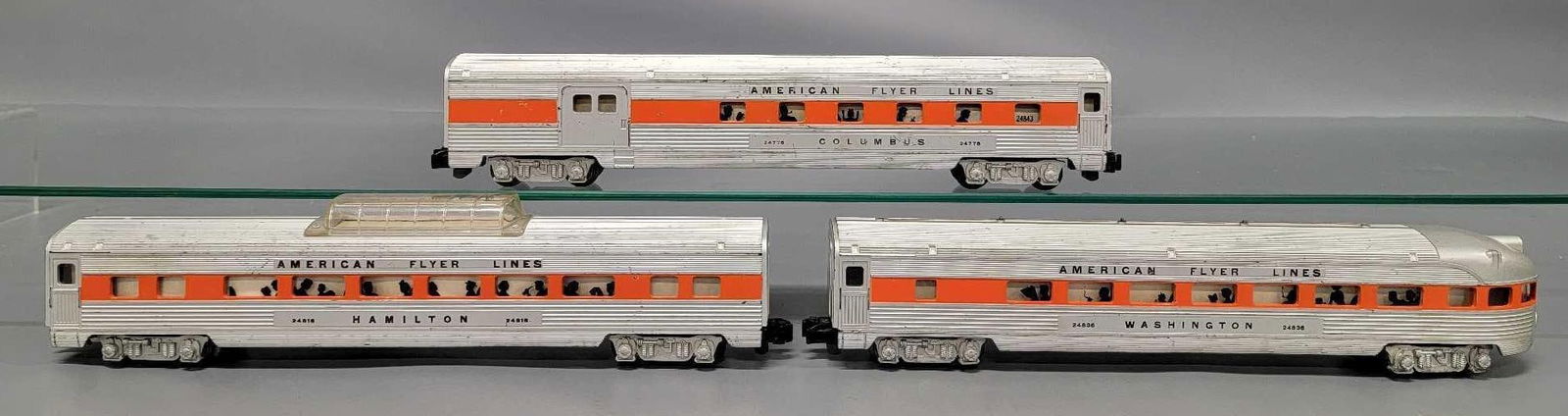Three American Flyer S gauge New Haven orange stripe passenger cars (1 of 7)