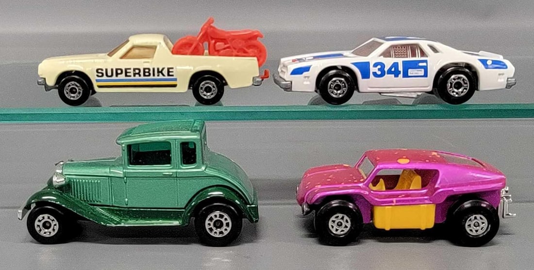 Four Matchbox Superfast cars (1 of 6)