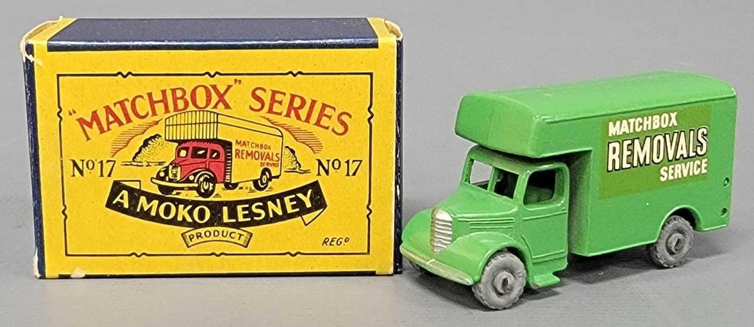 Great Matchbox Moko Lesney 17 Bedford Removals in original box (1 of 11)